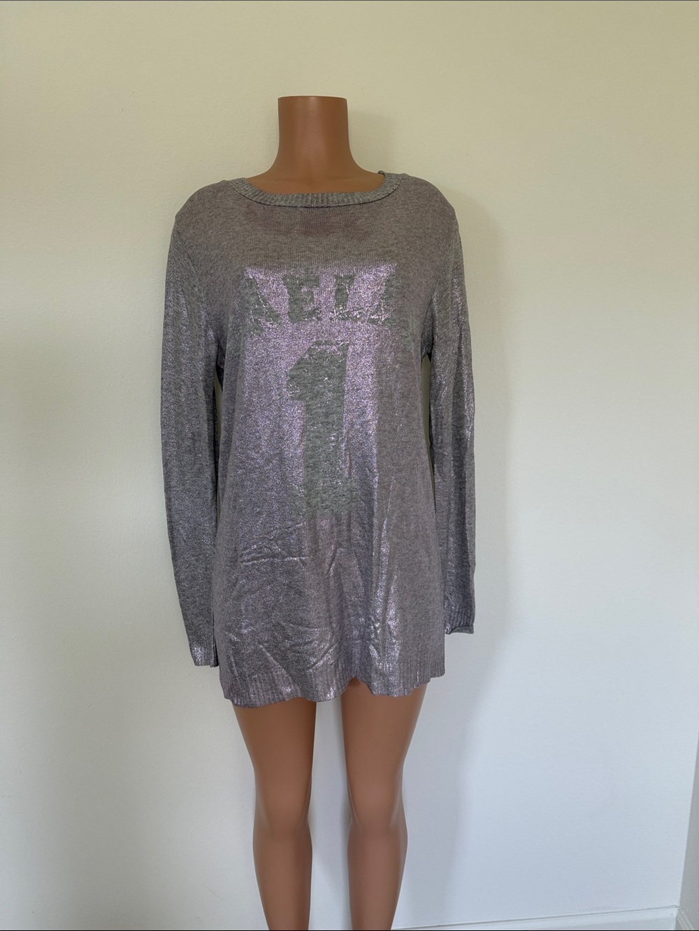 Women's Metallic Gray Long-Sleeve Knit Top
